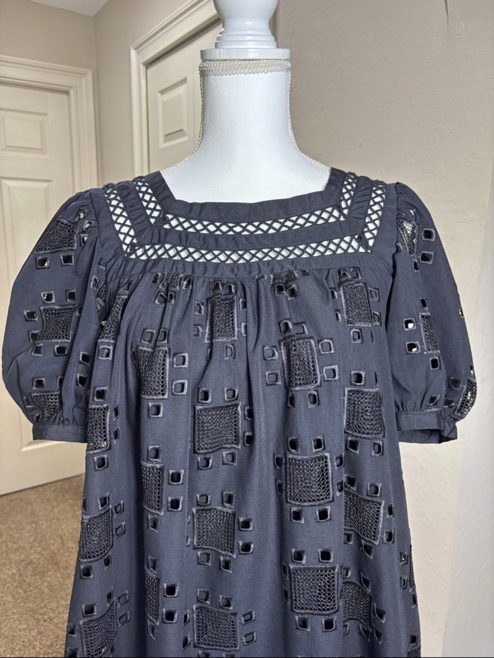 English Factory Black Geometric Eyelet Puff Sleeve Mini Dress Size M EUC - Picture 5 of 10